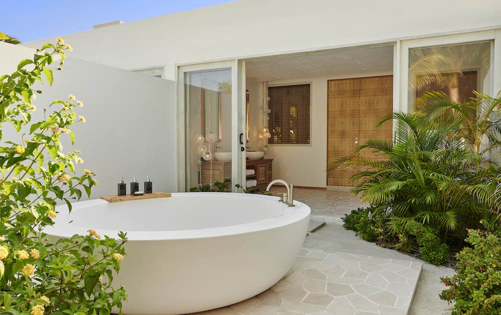 Three Bedroom Sunset Beach Villa with Pool at Sirru Fen Fushi Private Lagoon Resort thumbnail 3